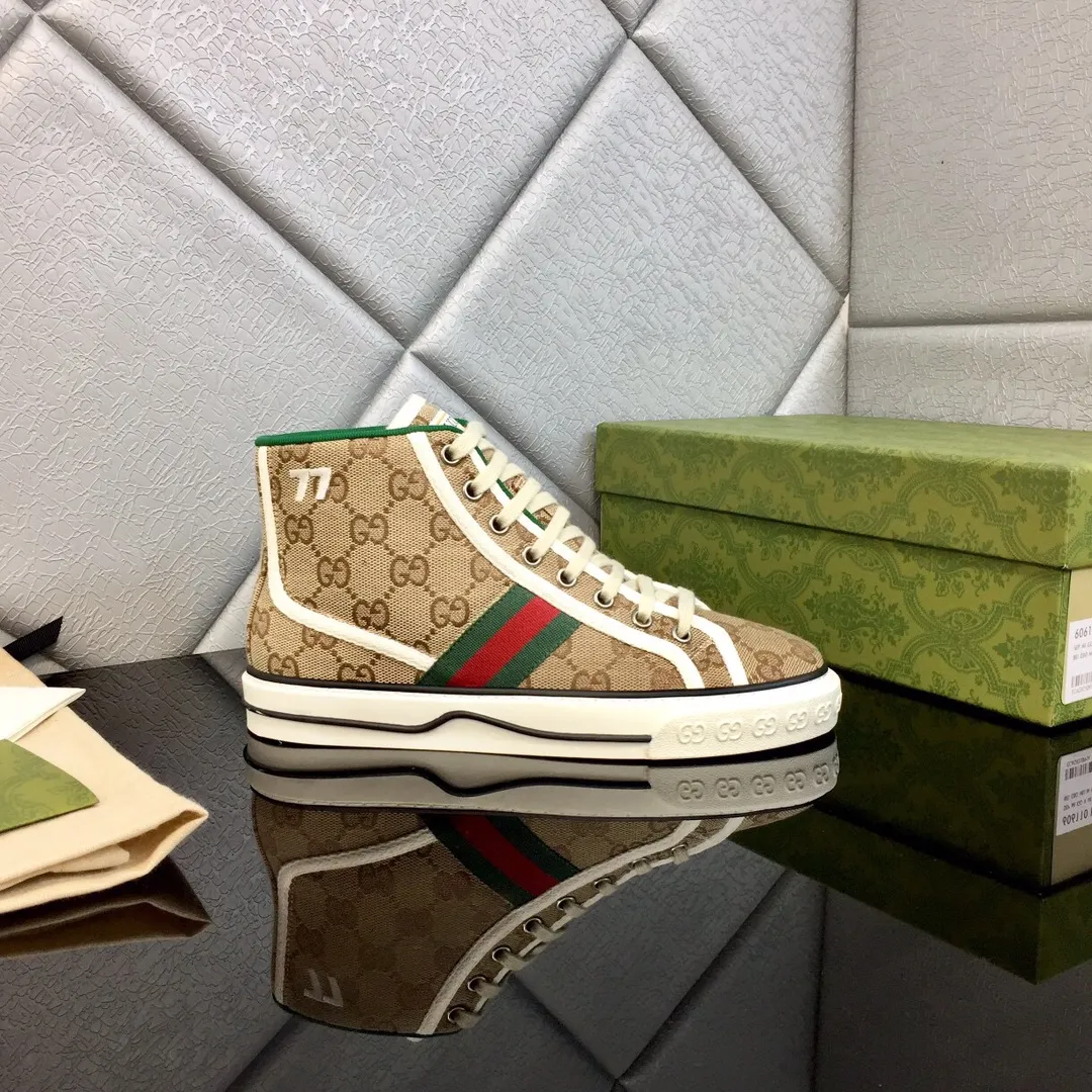 👟👟Ex-factory price 480👟👟 Women's Shoes Factory Women's Shoes Women's Clothing Women's Shoes Factory GUCCI Gucci 2020 latest classic model 1977 low-cut double G canvas shoes, original purchase, 1:1 development, original lasting process. Size: 35-45/45. Customized items are non-returnable and must be paid first. . ...new version complete package...